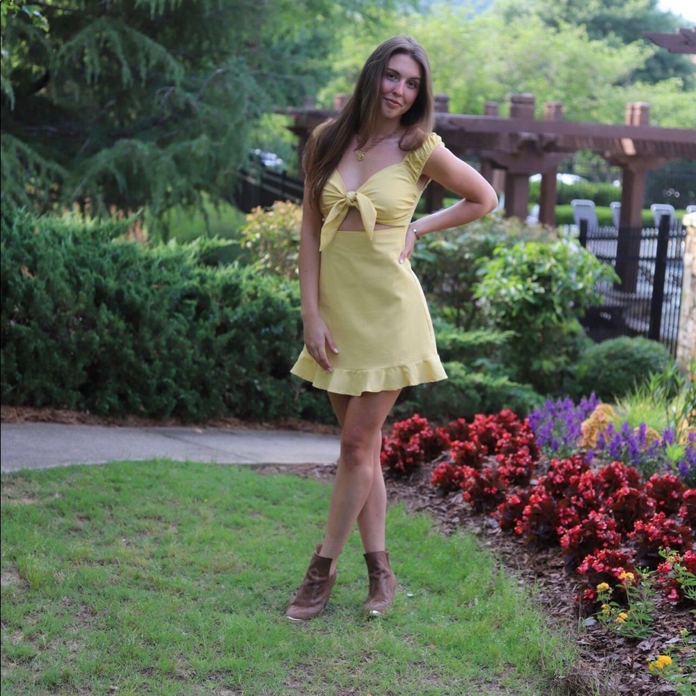 Sunshine Kinda Happy Dress